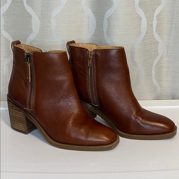 Crown Vintage Shoes - Crown Vintage Brown Faux Leather Booties Size 6.5